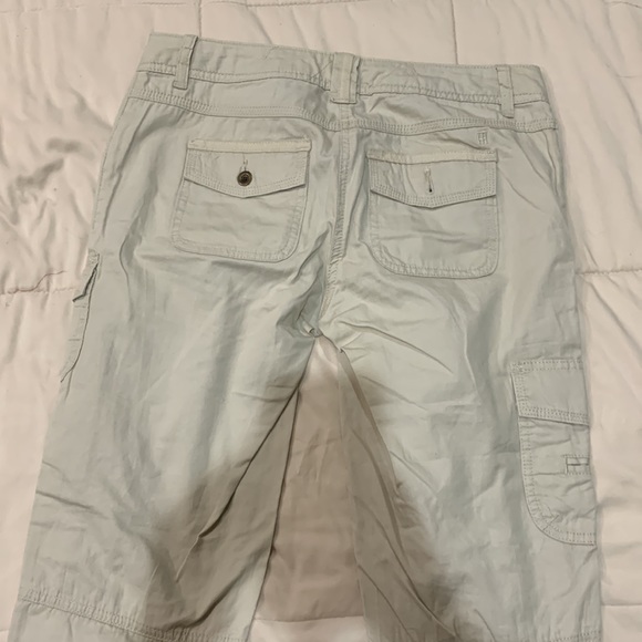 Tommy Hilfiger capris - Picture 3 of 3